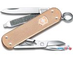 Нож-брелок Victorinox Classic Fresh Peach 0.6221.202G (персиковый)