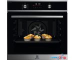 Электрический духовой шкаф Electrolux SteamBake 600 EOD6P77X