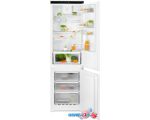 Холодильник Electrolux GreenZone 700 LNG7TE18S