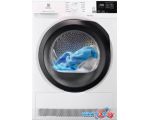 Сушильная машина Electrolux GentleCare 700 EW7H458BP