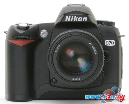 Зеркальный фотоаппарат Nikon D70 в Бресте